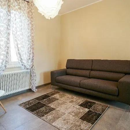 Casa Myriam 公寓 *